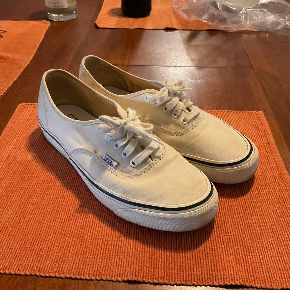 Vans Authentic Sneakers - 10 - Cream